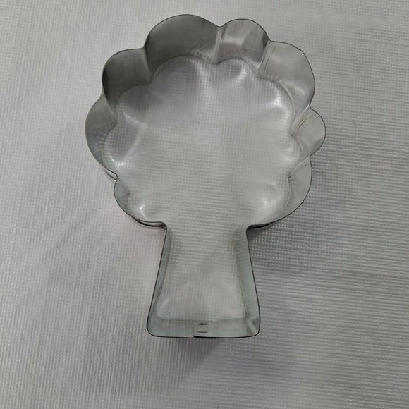 Apple Tree Cookie Cutter Metal Ann Clark 7915A - Picture 2 of 6